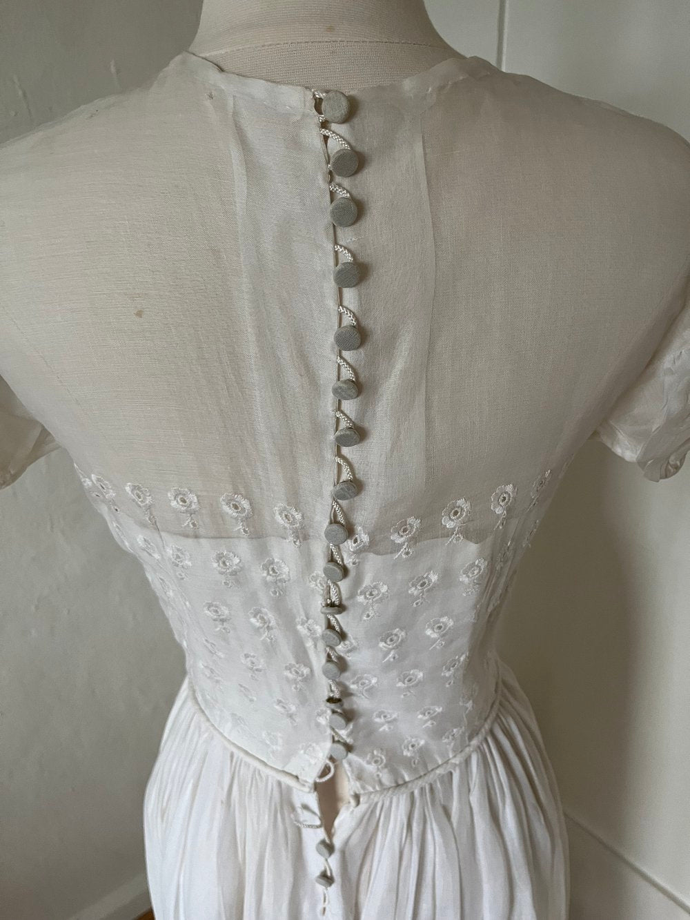 1950's Cotton Eyelet Day Dress with Matching Gloves
