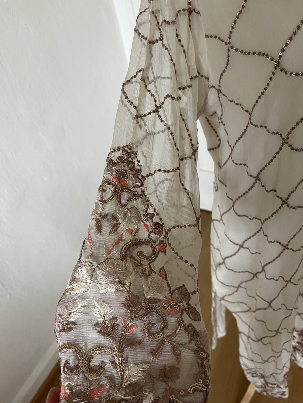 2000's Cream Floral Beaded Sari close up of minor imperfection